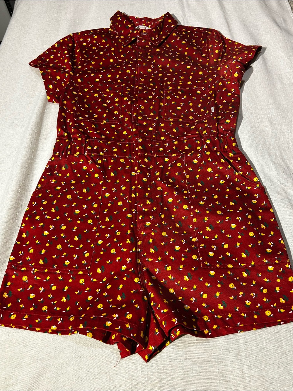Free People Rollas Alpine Floral Red/Rust w/Yellow Flowers, Shorts Romper Size M